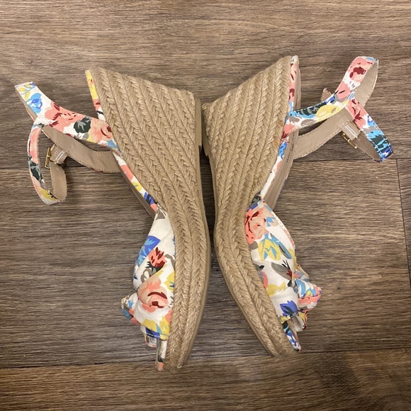 Montego Bay Club Floral wedge size 8 - Picture 6 of 10